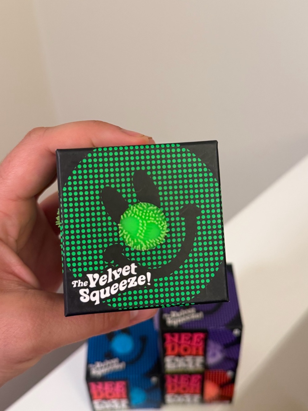 Needoh Flower Power Fuzz Ball (1 PC) โ Green - Picture 2 of 6